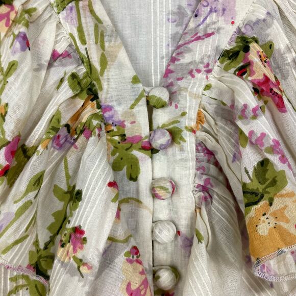 NWOT MILLE RESORT TRAVEL Top M Hanna Floral Ruffle Front Trianon - Picture 7 of 7